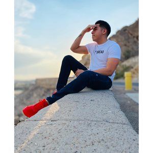 Meet your Posher, Frausto